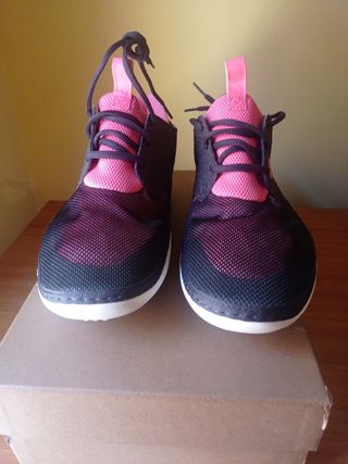 Zapatillas Nike Solarsoft mocassin - Negras y Rosa