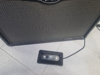Amplificador Peavey ValveKing VK212