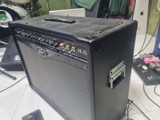 Amplificador Peavey ValveKing VK212