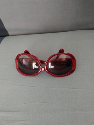 Gafas Fendi rojas