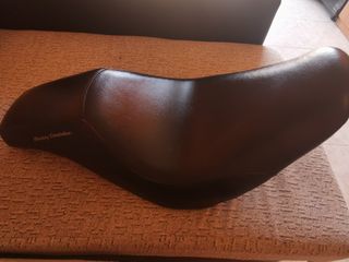 Asiento Harley Davidson Badlander