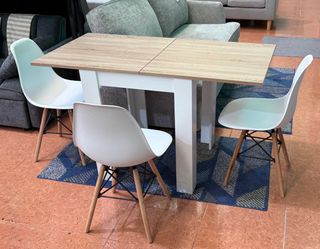 Mesa comedor extensible + 4 sillas