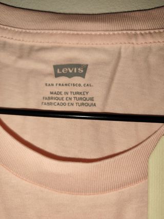 Camiseta Levi's rosa mujer