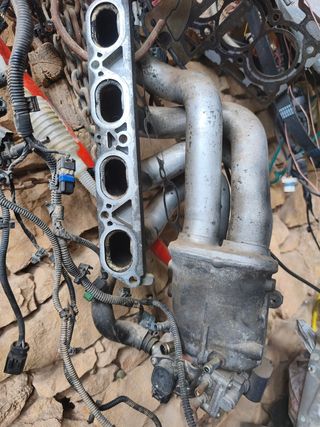 Colector admision Toyota Corolla 1.8