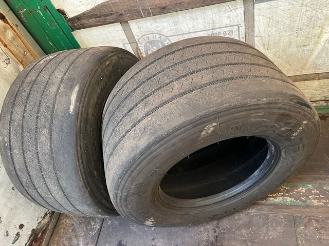 Neumáticos plataforma 445/45/19.5