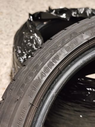 Potenza 215 40 R17 Bridgestone - 2 neumáticos