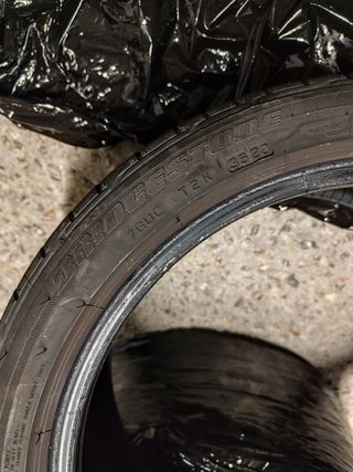 Potenza 215 40 R17 Bridgestone - 2 neumáticos