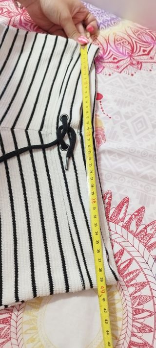 Shorts rayas blanco-negro