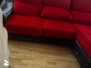 Sofá chaise longue rojo y negro