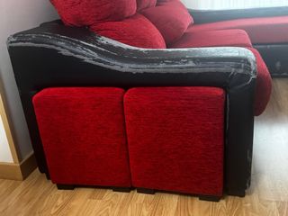 Sofá chaise longue rojo y negro