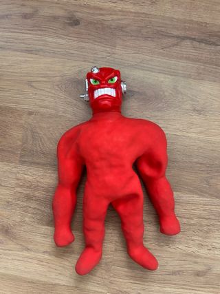 Juguete rojo moldeable