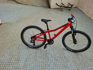 Bicicleta montaña 24" roja
