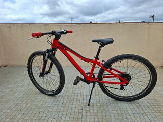 Bicicleta montaña 24" roja