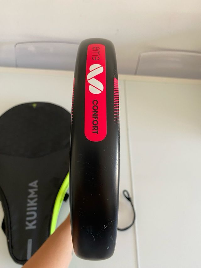 Pala de pádel EME Confort Light color negro y rosa