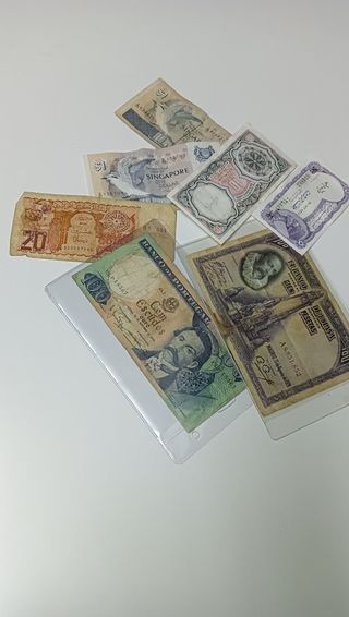 Monedas, billetes y sellos antiguos
