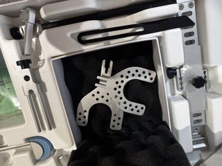 Arco facial + Articulador Stratos 300 Odontología