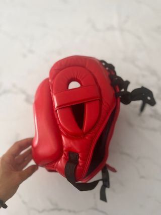 Casco boxeo barra rojo