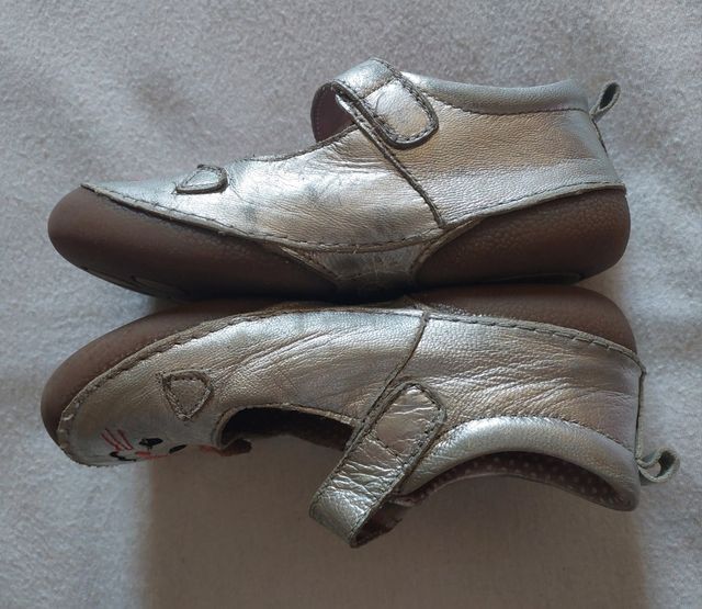 Sapatinhos Bebê Menina Couro - 25