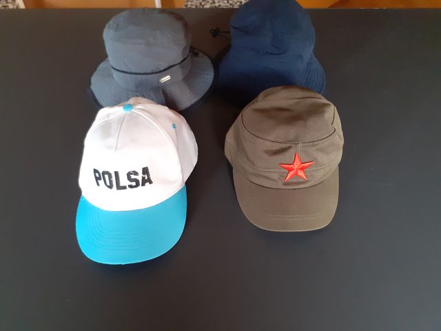 Cappellino militare stella rossa + 3 cappellini