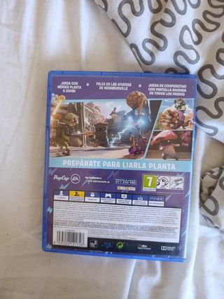 PS4 (PlayStation 4) Plants vs Zombies