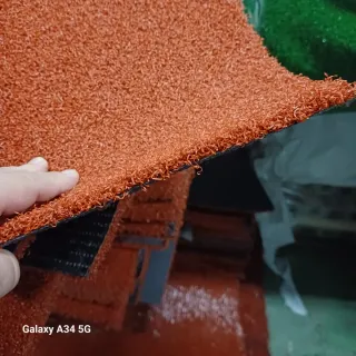 Cesped Artificial Rojo