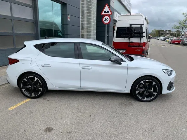 CUPRA Leon 2024