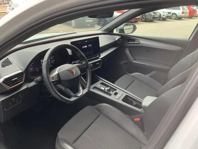 CUPRA Leon 2024