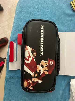 Nintendo Switch - Azul y Rojo