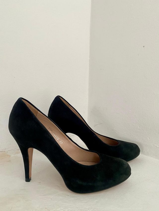 Tacones Gloria Ortiz negros, talla 37