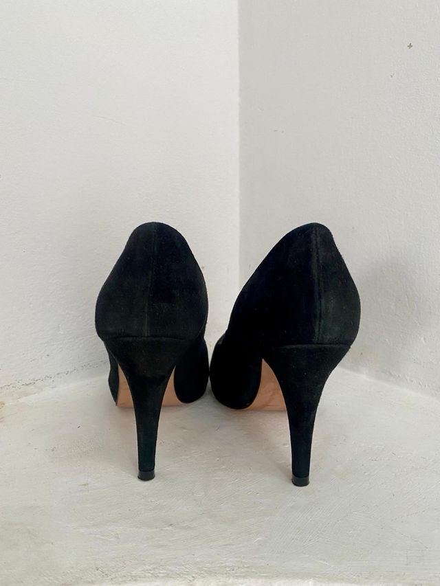 Tacones Gloria Ortiz negros, talla 37