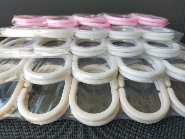 GANCHOS PARA CORTINA DE DUCHA 40 BLANCOS 10 ROSAS