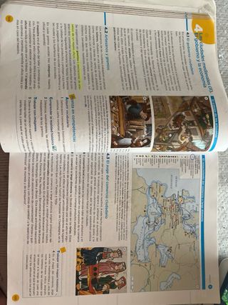 Libro geografia e historia Anaya.