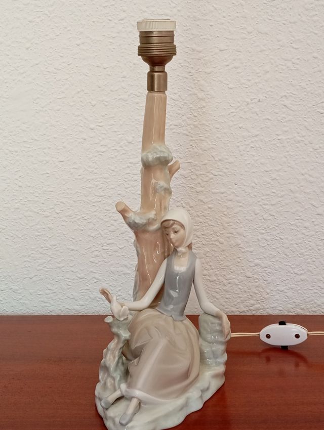 Lâmpada Lladró Menina com Pássaro