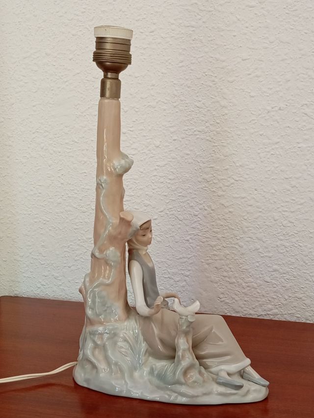 Lâmpada Lladró Menina com Pássaro