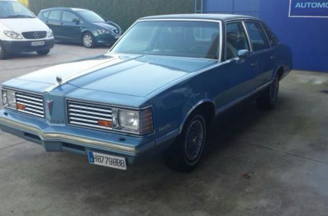 Pontiac GRAND LEMANS V8 1980