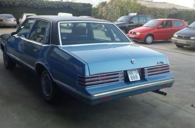 Pontiac GRAND LEMANS V8 1980