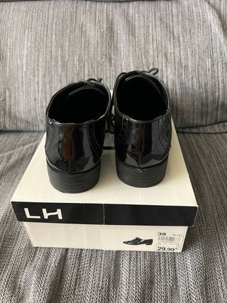 Zapatos charol negros - talla 39