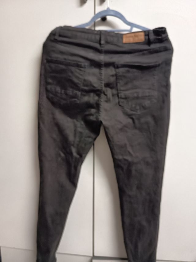 Pantalones negros