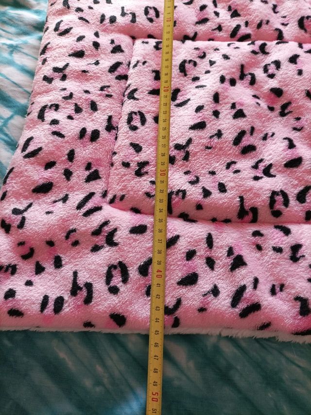 Cama para gato/perro - Rosa y Blanca NUEVA