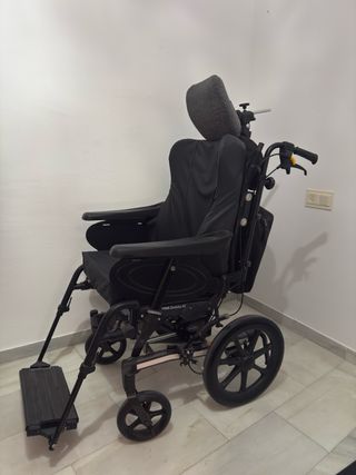 Silla de ruedas rea Dahlia 45