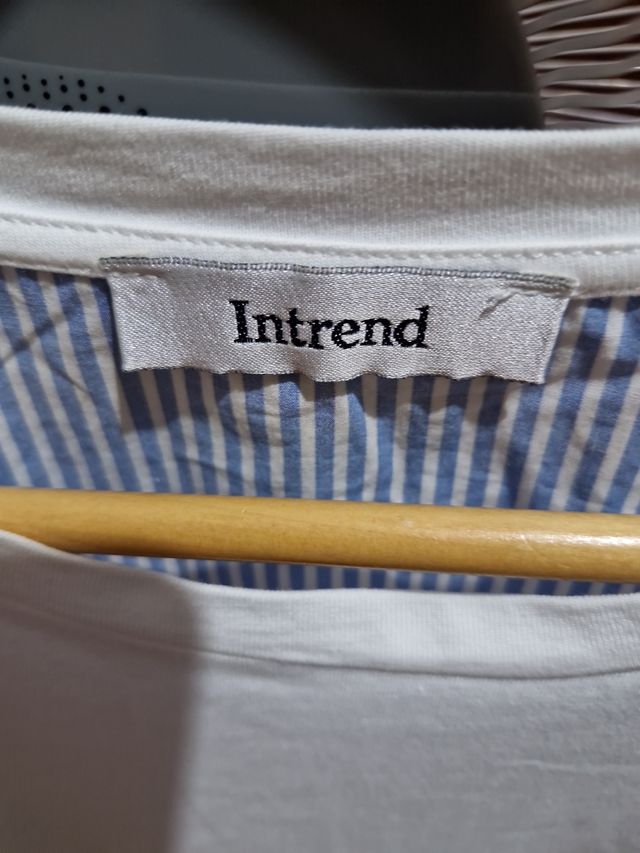 Camiseta Intrend de Max Mara talla L  nuevo