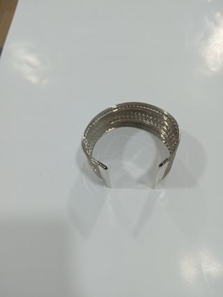 Pulseras plateadas - Brazalete