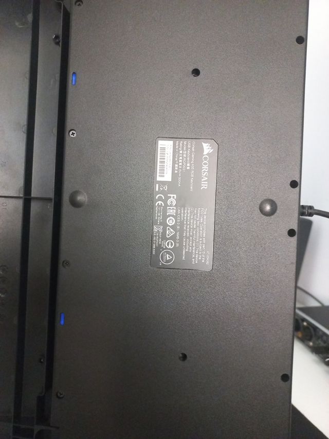 Teclado Corsair K55 RGB PRO