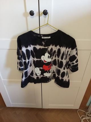 Camiseta Mickey Mouse Zara tie-dye
