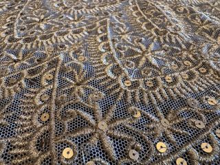 Mantilla bordada oro - Antigua