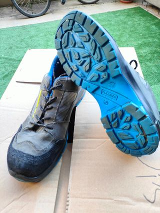 Zapatos seguridad gris-azul