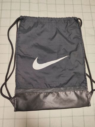 Mochila deportiva Nike negra