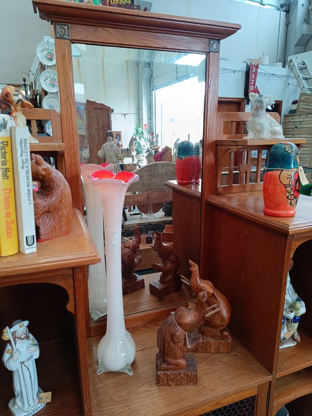 Mueble aparador de madera