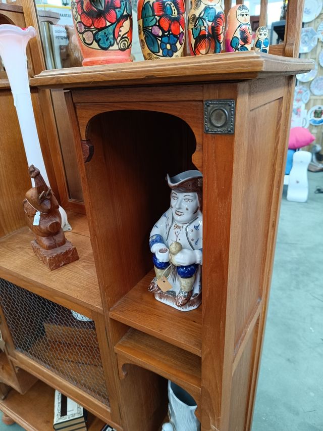 Mueble aparador de madera