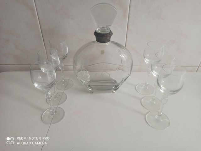 Juego copas y botella cristal